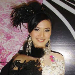 Asty Ananta Jadi Centil Karena Sumpah Pocong