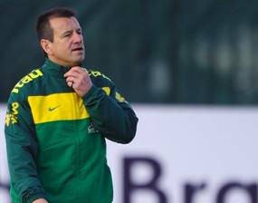 Dunga Kesal pada Sekjen FIFA