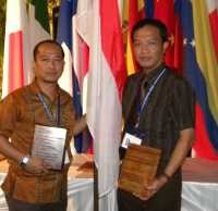 2 Peneliti Ekonomi UNPAD Saingi Praktisi Ekonomi Dunia