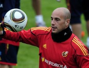 Reina Tetap di Anfield