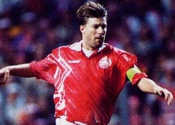 Dua Gol, Laudrup Menanti 12 Tahun