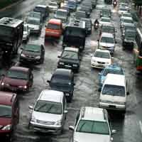 Genangan Air 50 Cm, Bintaro Macet 3 KM