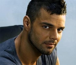 Ricky Martin: Saya Bangga Jadi Gay