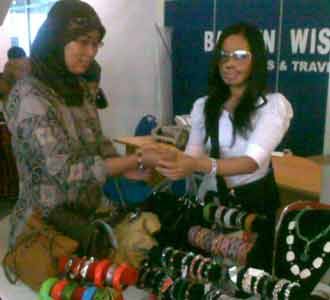 Lisa Face Off Dagang Asesoris