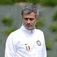 Di Italia, Mourinho Masih Saja Diserang