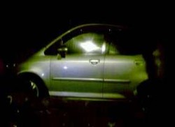 Honda Jazz Nyemplung Kali di Permata Hijau