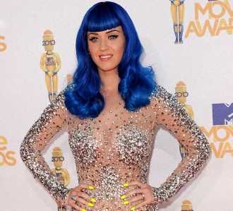 Katy Perry Seksi Dengan Gaun Transparan