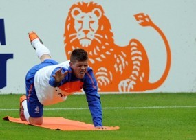 Huntelaar Bantah Bakal Dijual