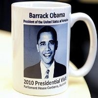 Australia Hancurkan 200 Mug Bergambar Obama