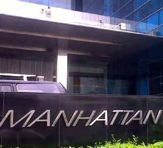 Satpam Tewas Lompat dari Hotel Manhattan