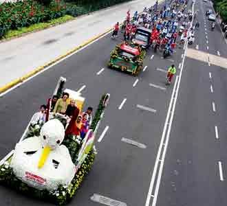 Pawai Adipura Berlangsung Meriah