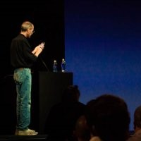 Demo Tak Lancar, Jobs Minta Pengunjung Matikan WiFi