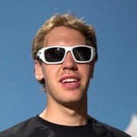 Vettel Punya Pacar Baru