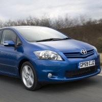 Toyota Rayakan Produksi 3 Juta Mobil di Inggris