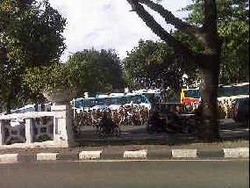 Ribuan Perangkat Desa Longmarch, Kawasan Istiqlal Macet