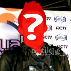 Siapakah Penyebar Video Porno Mirip Ariel, Luna Maya & Cut Tari?