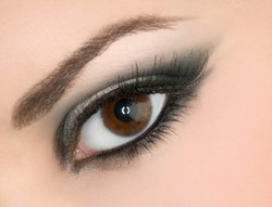 5 Teknik Rahasia: Riasan Mata Sempurna