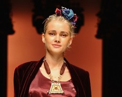 Make-Up Cantik Sederhana Untuk Kencan