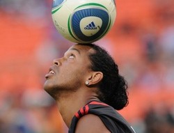 Lula Cuma Sayangkan Ketiadaan Dinho