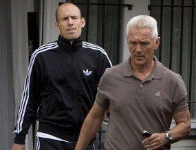 Robben Diragukan Tampil di Laga Perdana