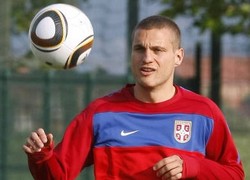 Antic: Vidic Fit Lawan Ghana