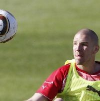 Senderos, dari Arsenal ke Fulham