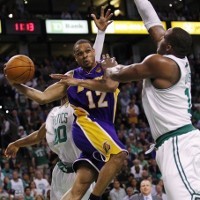 Lakers Ungguli Celtics 2-1