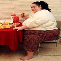 Donna Ingin Jadi Perempuan Tergemuk Sejagad, Kaosnya Berukuran XXXXXL