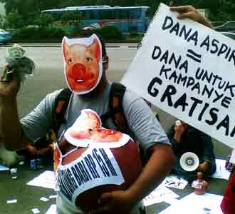 Aksi Menolak Dana Aspirasi