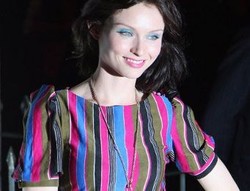 Busana Haram Bagi Wanita Bertubuh Kurus