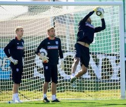 James Belum Pasti Dimainkan Capello