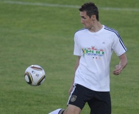 Klose Memburu Rekor Gol