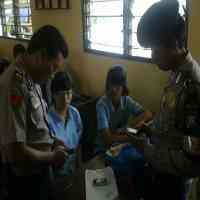 Polisi Razia Video Porno Mirip Ariel-Luna-Cut Tari di HP Pelajar