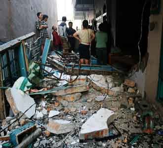 Ledakan Hancurkan 3 Rumah di Medan