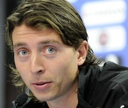 Montolivo Siap Gantikan Pirlo