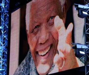 Cicit Mandela Tewas Kecelakaan