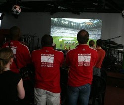 Nonton Partai Pertama di Mana?