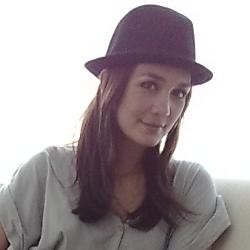 Luna Maya Tetap Dikontrak Djarum Meski Ada Gosip Video Porno