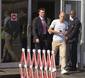 Robben Tiba di Afrika Selatan