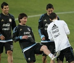 Menteri PDT Jagokan Tim Tango