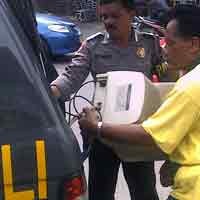 Cegah Penyebaran Video Porno Mirip Artis, Polisi Razia Warnet