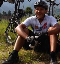 Komunitas Pesepeda Kehilangan Sosok Dara yang Santun 