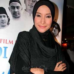 Anak Pilih Baby Sitter, Inneke Koesherawati Stop Akting