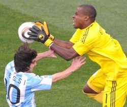 Butuh Performa Terbaik Redam Messi  