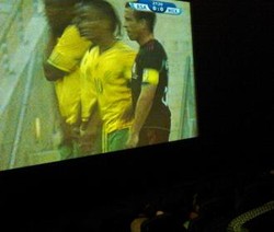 Nonbar di Blitz Mengecewakan