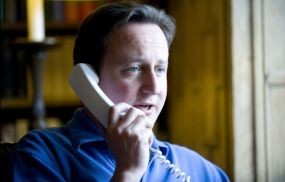 Dukungan Sang PM untuk Inggris