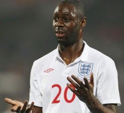 Inggris Krisis Bek Tengah