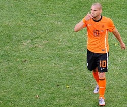 Belanda Menang, Sneijder Puas 