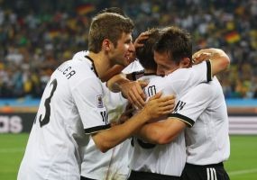 Del Bosque Terkesan Argentina dan Jerman