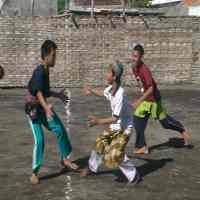 Meriahkan Piala Dunia dengan Bentengan 